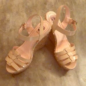 Beautiful & comfy wedges